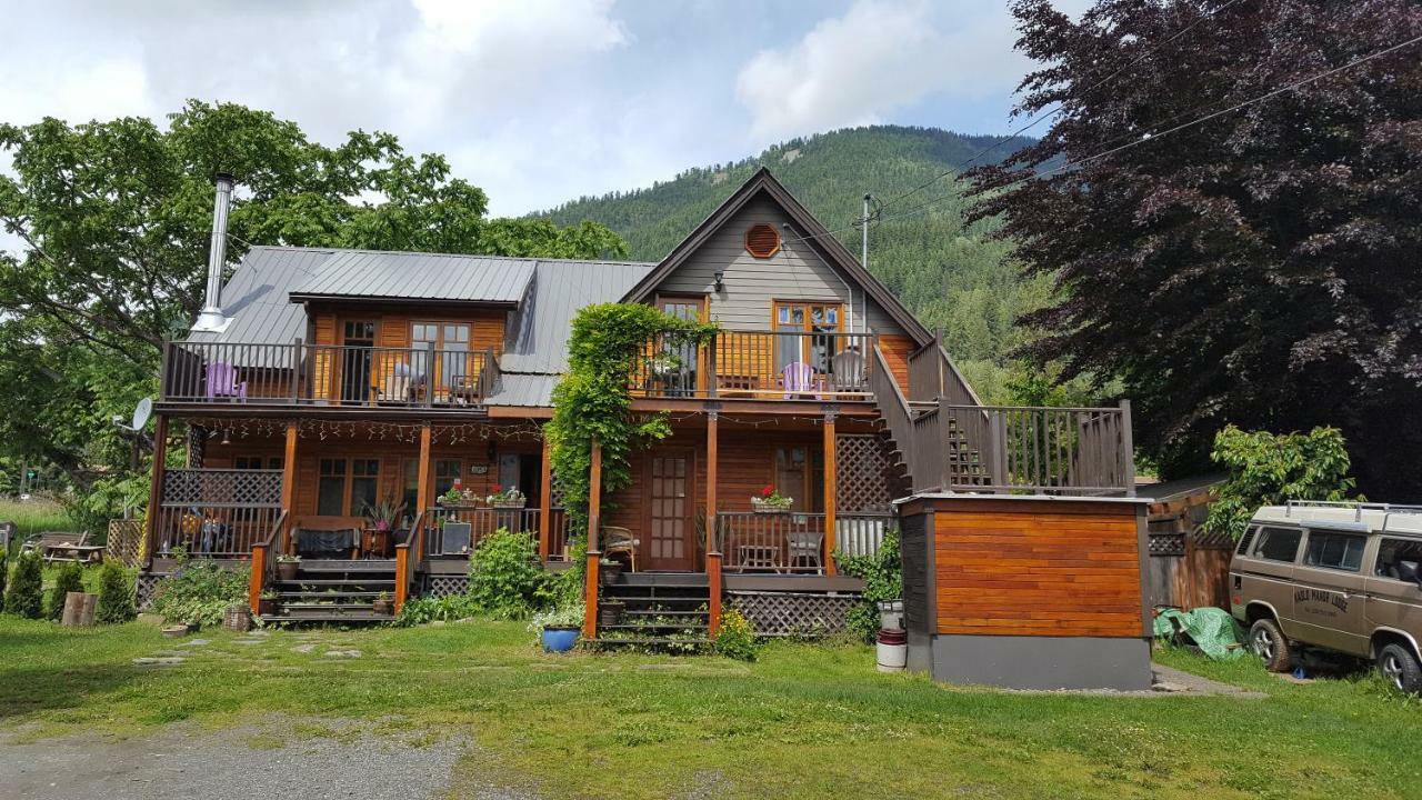 Kaslo Manor Lodge Екстериор снимка